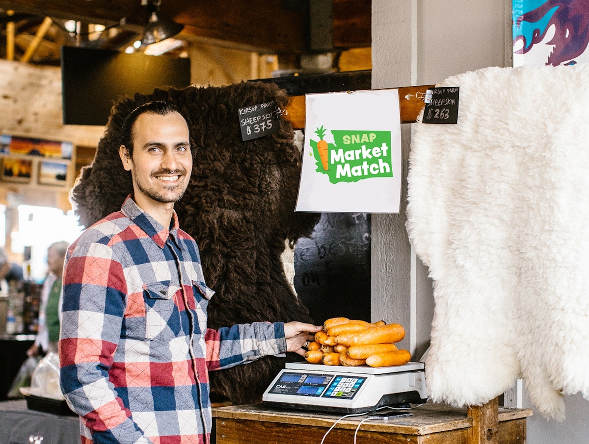 The Olympia Farmers Market is proud to accept EBT cards and offer a source of local, fresh and nutritious foods to SNAP recipients.